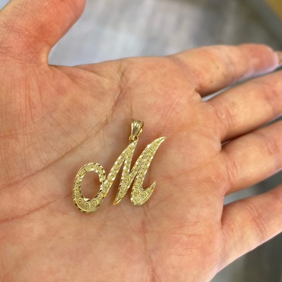 14K Gold initial M Pendant Necklace A B M H J R - Picture 5 of 11
